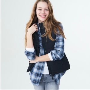 Aeropostale Black Puffer Poly Vest EUC Size M